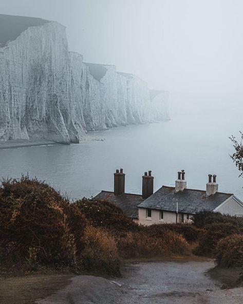 Photos Of Britain 🇬🇧 on Instagram: “How lovely are foggy days like this! ❤️ For me, crisp misty Autumn walks are my absolute favourite. This moody shot looks straight from the…” Nautical Aesthetic, Aesthetic Old, Foggy Day, Sussex England, Cottage By The Sea, Home Aesthetic, Days Like This, Beautiful World, Beautiful Beaches