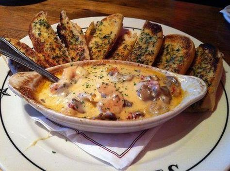 Texas Recipes - Seafood Fondue Seafood Fondue, Mushrooms Sauteed, Shrimp Spinach, Texas Recipes, Cajun Crawfish, Louisiana Kitchen, Fondue Recipe, Cajun Food, Fondue Recipes