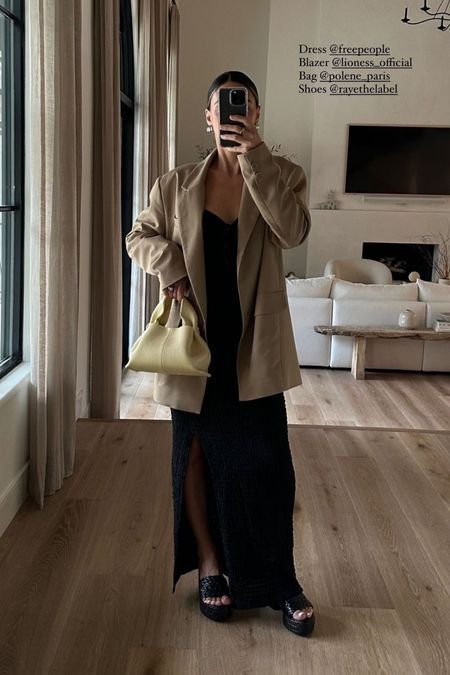 Oversized Blazer Outfit Dress, Jackets With Long Dresses Outfit Ideas, Oversized Blazer With Dress Outfit, Oversized Blazer Formal Outfit, Knit Dress With Blazer, Long Dress Blazer, Long Dress And Jacket Outfit, Long Dress With Jacket Outfit, Long Dress And Blazer Outfit