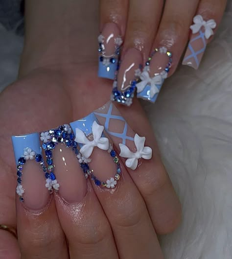 Cute Medium Acrylic Nails Ideas, Nail Ideas Acrylic Light Blue, Birthday Year Nails, Blue N White Nails, Blue And Silver Nails Acrylic, Blue Coquette Nails, Blue Baddie Nails, Blue Birthday Nails, Baby Shower Nails Boy