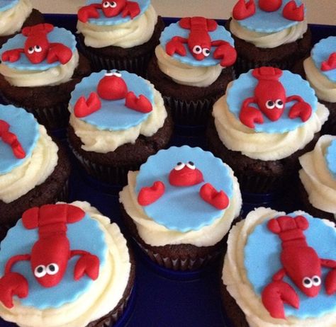 Lobster cupcake toppers Crawfish Cupcakes, Lobster Cupcakes, Crawfish Cake, Hen Cake, Beach Theme Cupcakes, Fishing Baby Shower Theme, Lobster Cake, Lobster Party, Crab Party