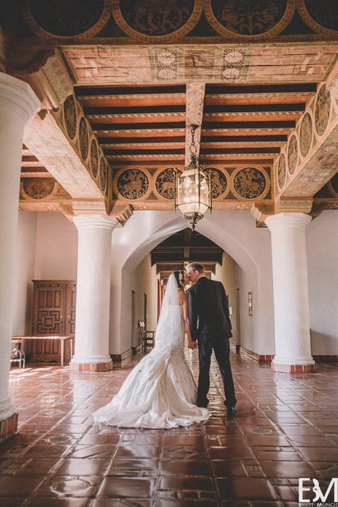 Richelle and Luke's Santa Barbara Courthouse wedding ceremony and reception at El Paseo Restaurant. Courthouse Pictures, Wedding Santa Barbara, Santa Barbara Courthouse Wedding, Living Room Furniture Modern, Santa Barbara Mission, Courthouse Wedding Photos, Santa Barbara Courthouse, Modern Office Furniture, Anniversary Photoshoot