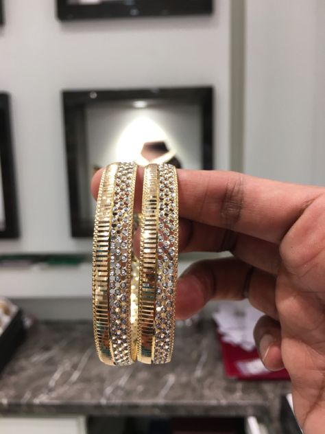 Gold bangles 
Rhodium gold bangles
Dubai gold bangles Gold Bangals Design Latest, Latest Gold Bangles For Women, Latest Gold Bangles, Cnc Bangles, Gold Jewelry Designs, Elegant Gold Necklace, Plain Gold Bangles, Mangalsutra Chain, Ladies Bangles