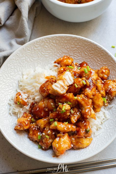 Sticky Garlic Chicken Nuggets over rice on a plate. Fried Chicken Nuggets, Takeout Food, Chicken Tender Recipes, Sweet And Sour Sauce, Garlic Chicken, Best Chicken Recipes, Chicken Nuggets, Quick Dinner Recipes, Family Favorite Meals