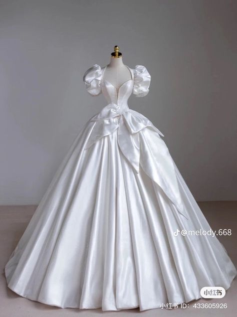 Puffy Wedding Dresses Princesses, Thumbelina Wedding, Wedding Dresses Puffy, Real Drawing, Dresses Puffy, Debutante Dresses, Korean Wedding Dress, Debut Dresses, Puffy Wedding Dresses