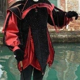 Jester Outfit Medieval, Medieval Jester Aesthetic, Court Jester Aesthetic, Jester Pfp, Court Jester Costume, Jester Core, Jester Aesthetic, Medieval Jester, Jester Outfit