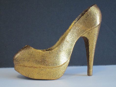 gold shoe cake topper glitter sparkley sugar glass slipper edible  decoration on Etsy, $25.00 High Heel Shoe Cake, Shoe Box Cake, Gold Shoe, Sugar Flowers Cake, Sugar Glass, Shoe Cake, Mini Champagne Bottles, Gold Stilettos, Sugar Shoes