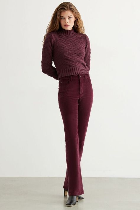 Bootcut Pants Outfit, Short Torso Outfits, Burgundy Pants Outfit, Corduroy Pants Outfit, Burgundy Pants, Corduroy Jeans, Bootcut Pants, Jeans For Women, Body Contouring