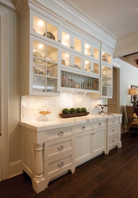 Built In China Cabinet, Kabinet Dapur, Transitional Kitchen, Cool Ideas, Kitchen Redo, Large Kitchen, Kitchen Remodel Idea, Wood Flooring, White Cabinets