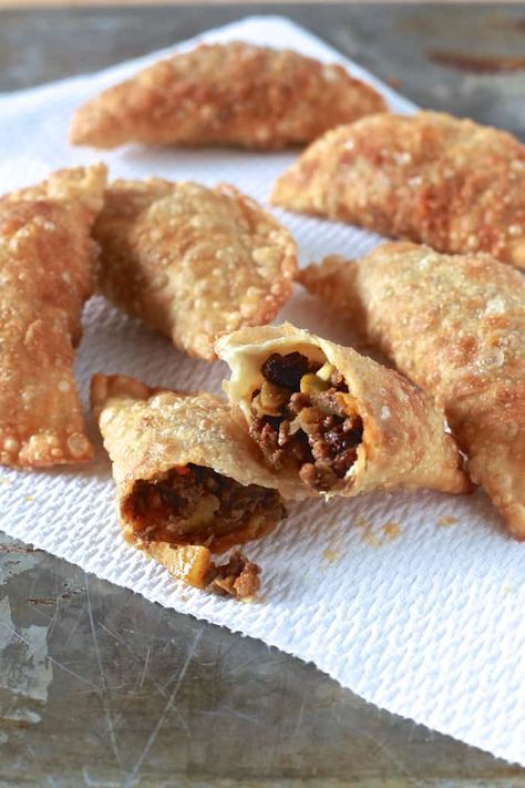 Pastelillos de Carne (Puerto Rican Meat Turnovers) with Homemade Pastelillo Dough Recipe | Pastelillos de carne are a Puerto Rican street food staple. This recipe is made with a homemade dough and flavor-packed beef filling. | The Noshery Vegetable Shortening, Puerto Rican Dishes, Puerto Rico Food, Boricua Recipes, Meat Pies, Colombian Food, Homemade Dough, Spanish Dishes, Puerto Rican Recipes