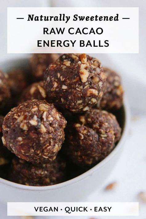 Healthy Energy Balls, Vegan Energy Balls, Energy Balls Recipe, Cacao Recipes, Energy Ball Recipe, Raw Diet, Protein Ball, Raw Cacao, Energy Balls