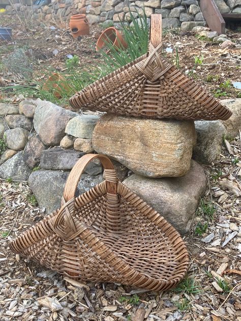 Hearth Basket, Flower Gathering Basket, Herb Basket, Gardening Basket, Garden Baskets, Reed Basket, Shopping Baskets, Veggie Gardens, Basket Weaving Patterns