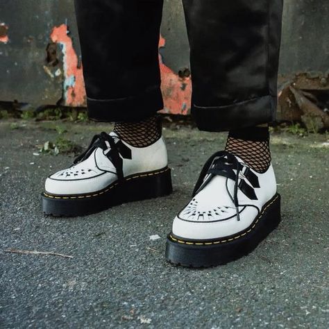 Instagram 上的 Dr. Martens：「 Our classic Creepers — revamped. We’ve added a Quad sole, amplifying our alternative shoes to new heights. How you wear them is up to you.… 」 Dr Martens Quad, Alternative Shoes, Creepers Shoes, Nice Clothes, Photo Model, Black Stockings, Doc Marten Oxford, Doc Martens, Creepers