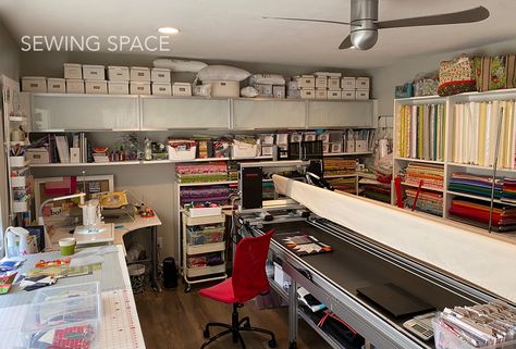 Long Arm Quilting Room Layout, Industrial Sewing Room, Sewing Studios, Craft Room Organization Storage, Sewing Shed, Craft Studios, Quilt Room, Sewing Room Inspiration, Craft Spaces