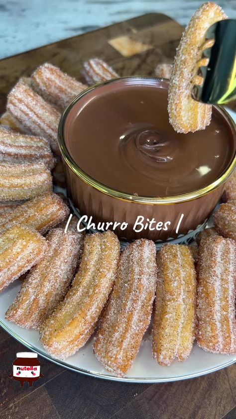 Churro Bites, Sweet Dishes Recipes, Tasty Recipes Videos, Quick Recipes Snacks, Easy Snack Recipes, Easy Baking Recipes Desserts, Tasty Baking, Sweet Snacks Recipes, Delicious Snacks Recipes