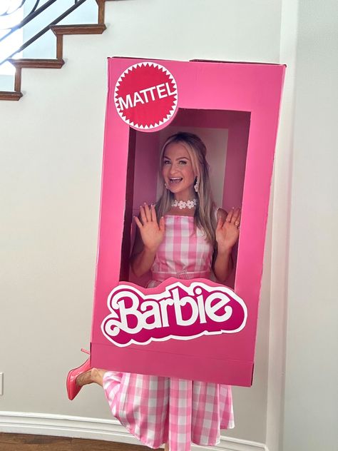 Barbie Photobooth, Barbie Box Costume, Boxing Halloween Costume, Life Size Barbie, Barbie Halloween Costume, Box Costumes, Barbie Box, Barbie Halloween, Barbie Costume