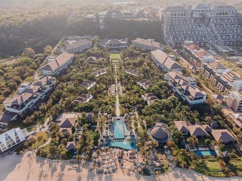 Ritz Carlton, Bali – Destination wedding - The Indian Wedding Blog and Magazine Ritz Carlton Bali, Arena Architecture, The Ritz Carlton, The Ritz, Ritz Carlton, Wedding Blog, Indian Wedding, Bali, Destination Wedding