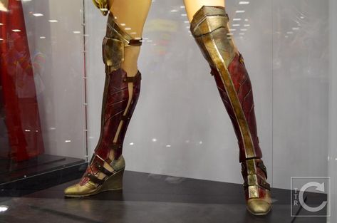 Amazon Armor, Wonder Woman Diy, Fantasy Boots, First Wonder Woman, Armor Boots, Wonder Woman Outfit, Dc Titans, Armor Dress, Gladiator Boots