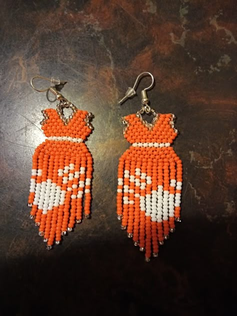 Beaded Orange Shirt Earrings, Orange Shirt Beaded Earrings, Every Child Matters Beaded Earrings, Every Child Matters Beadwork, Mmiw Beaded Earrings, Mmiw Beadwork, Red Dress Earrings, Brick Stitch Pattern Earring, Red Beaded Earrings