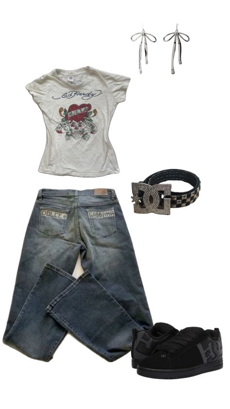 #outfitinspo #vintage #skater #hardydavidson Y2k Skater Outfits, 200s Outfits, Skater Fashion, Trashy Outfits, Skater Outfits, Fashion Grunge, Vintage Skater, Baggy Clothes, 2000s Fashion Outfits