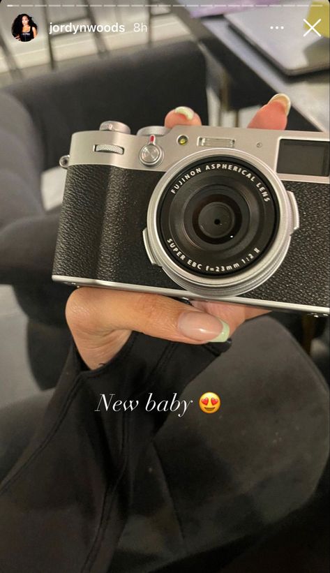 Fujifilm X100v Aesthetic, Fujifilm X100v Pictures, Fuji X100v, Fujifilm X100v, Vlog Camera, Film Camera Photography, Aesthetic Objects, Vintage Film Camera, Cute Camera