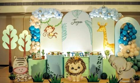 best friends birthday party places in hyderabad Mundan Ceremony Decoration Ideas, Mundan Ceremony, 1st Birthday Decorations Boy, Birthday Party Paper Decorations, First Birthday Decorations Boy, Prince Birthday Theme, Friends Birthday Party, Balloon Arch Decorations, Safari Invitations