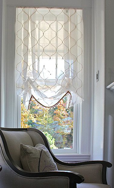 Sheer Roman Shade Kitchen Window Treatments Diy, Kitchen Window Blinds, Kitchen Window Curtains, Types Of Window Treatments, Diy Window Treatments, No Sew Curtains, Kitchen Window Treatments, Fabric Blinds, Red Curtains