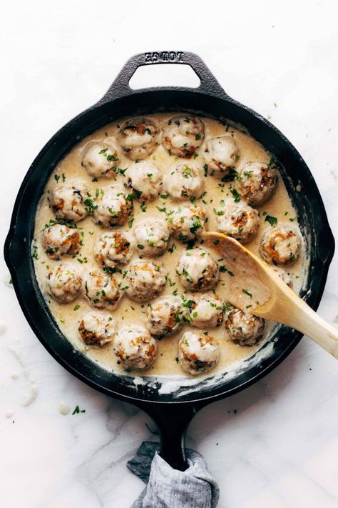 Vegetarian Swedish Meatballs Recipe - Pinch of Yum Wild Rice And Mushrooms, Vegetarian Swedish Meatballs, Gravy Vegetarian, Sweet Potato Noodle Salad, Cooking Wild Rice, Sweet Potato Noodles, Food Texture, Meatball Ingredients, Homemade Gravy