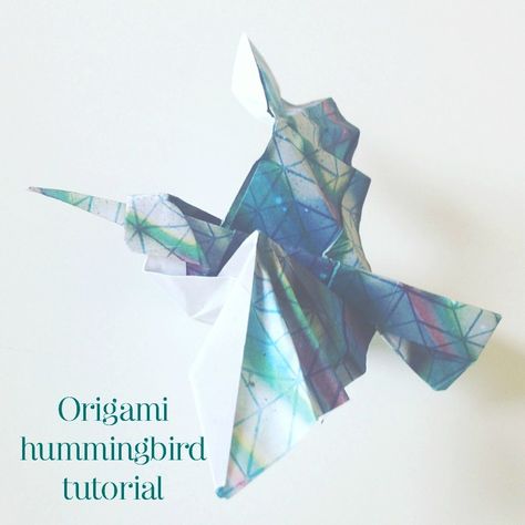 Learn how to make this pretty paper origami hummingbird by following along with the video. All you need is a square of paper! Origami Hummingbird, Basic Origami, Easy Origami For Kids, Origami Techniques, Origami Diagrams, Origami Videos, Origami Models, Origami For Beginners, Origami Bird