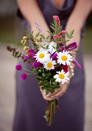 Virginia Vineyard Wedding, Small Wedding Bouquets, Fall Wedding Flowers, Wildflower Bouquet, Small Bouquet, Wildflower Wedding, Deco Floral, Wedding Flower Arrangements, Bouquet Of Flowers