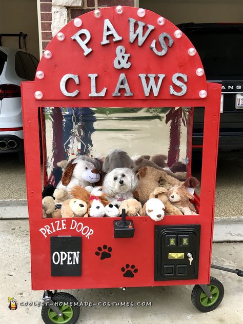 Kids Wagon Float Ideas, Dog Trunk Or Treat Ideas, Dog Costume Diy, Wagon Floats, Wagon Costume, Pet Event, Claw Game, Dog Parade, Kids Wagon