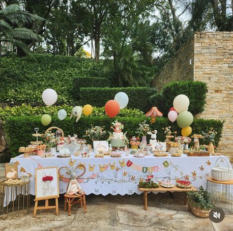 Vintage Inspired Birthday Party, 1 Year Garden Party, Beatrix Potter Party Ideas, Vintage Picnic Birthday Party, 1st Birthday Backyard Party Ideas, 1st Birthday Garden Theme, 1st Birthday Party Table Set Up, Soft Birthday Party Ideas, 1st Birthday Garden Party Ideas