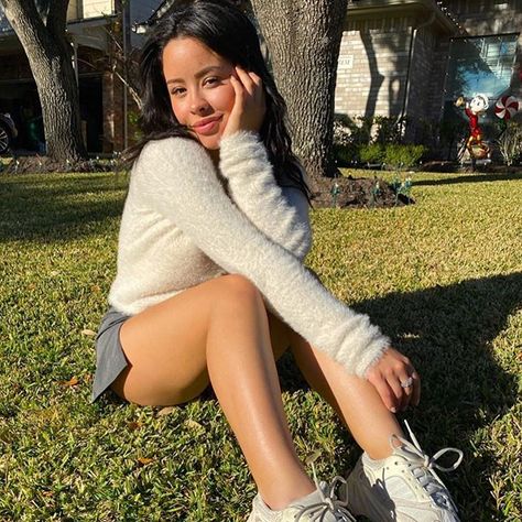 DJERF AVENUE (@djerfavenue) • Instagram photos and videos Cierra Ramirez Instagram, Cierra Ramirez, Djerf Avenue, Soft Gamine, Little Angel, Pretty Little Liars, Face Claims, Knee High Sock, The Fosters