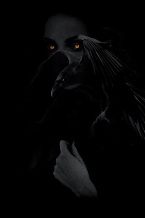 Eyes In The Dark, Art Noir, Dark Gothic, Fantasy Aesthetic, Yellow Eyes, Arte Fantasy, Dark Photography, Dark Beauty, Gothic Art