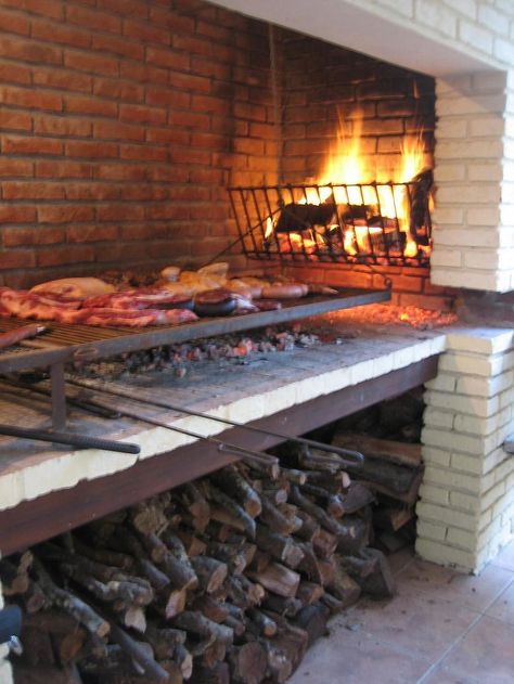 asado grill Backyard Grill Ideas, Asado Grill, Outdoor Smoker, Wood Fired Cooking, Bbq Grill Design, Outdoor Bbq Kitchen, Outdoor Barbecue, Backyard Grilling, Outdoor Oven