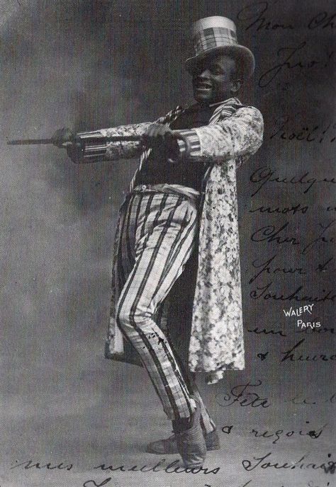 Top Hat and Cane - Minstrel Show Costume Example Minstrel Show, Wild Party, Cotton Club, Black Actors, Shall We Dance, Cake Walk, Gibson Girl, Black Artwork, Black Culture