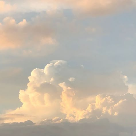 sky Cloud Icon, Light Blue Aesthetic, Fotografi Vintage, Pretty Sky, Sky And Clouds, White Aesthetic, Sky Aesthetic, Blue Aesthetic, Aesthetic Photo