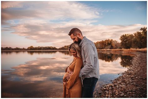 Fall Lake Maternity Pictures, Lake Maternity Photoshoot, Maternity Pictures At Lake, Lakeside Maternity Pictures, Lake Maternity Pictures, Lakeside Maternity Photos, Lake Side Maternity Pictures, Maternity Lake Photography, Maternity Photos By Lake