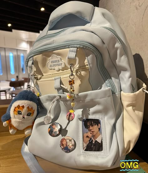 Fantasy Bags, Eternal Aesthetic, Mochila Kpop, Aesthetic Backpack, Pants Pocket, Samsung Tab, Just Girl, Bag Essentials, Aesthetic Kpop