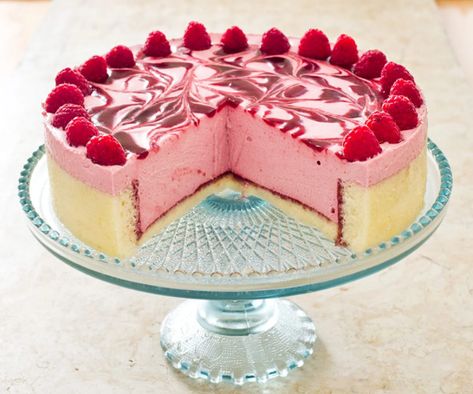 Raspberry Charlotte, Charlotte Cake, Quick Baking, Hot Cross Bun, Bavarian Cream, America's Test Kitchen, Cooks Illustrated, French Bistro, Köstliche Desserts