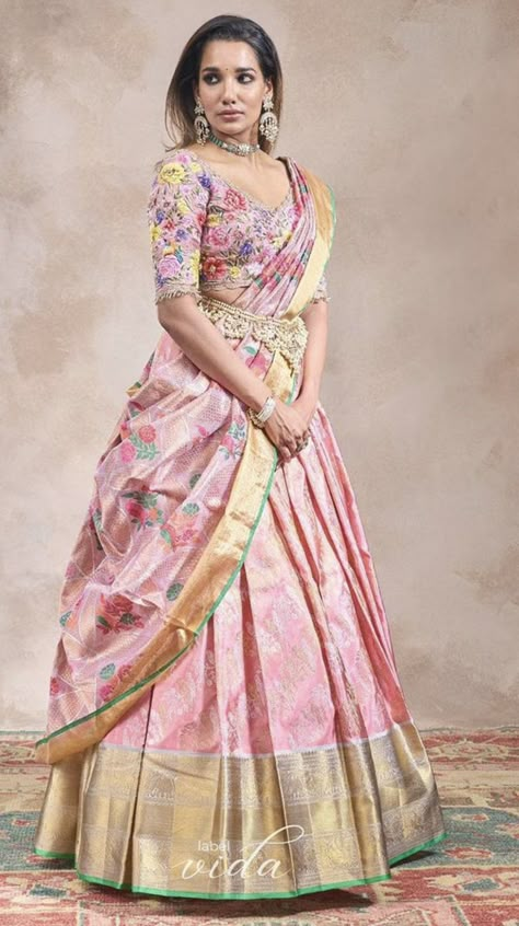 Label Vida Lehenga, Paithani Lehanga Designs, Paithani Langa Voni, Kota Lehenga Designs, Traditional Pink Paithani Silk Lehenga, Designer Pink Paithani Silk Lehenga, Lehanga Designs Latest For Women, Banarasi Half Saree, Pink Paithani Lehenga