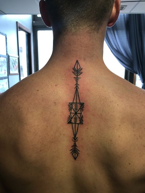 Arrowhead tattoo😍 Arrow Spine Tattoo, Spine Tattoo Men, Arrowhead Tattoo, Spine Tattoo, Tattoos Ideas, Compass Tattoo, Tattoos For Guys, Tatting, Tattoos