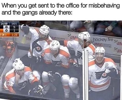 Hockey Memes, Hockey Humor, School Memes, Crazy Funny Memes, Meme Funny, Hysterically Funny, Really Funny Pictures, Hockey Players, Really Funny Memes