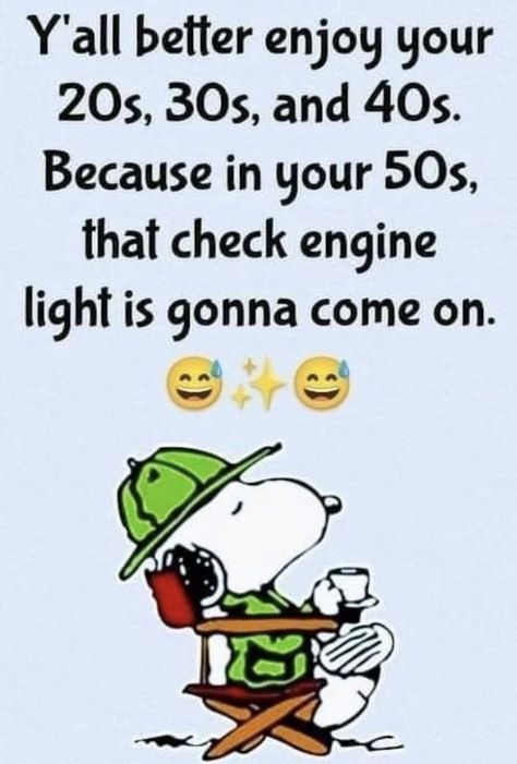 Getting Older Humor, Charlie Brown Quotes, Funny Day Quotes, Snoopy Funny, Charles Schulz, Morning Quotes Funny, Snoopy Quotes, Good Morning Funny, Funny Quotes Sarcasm