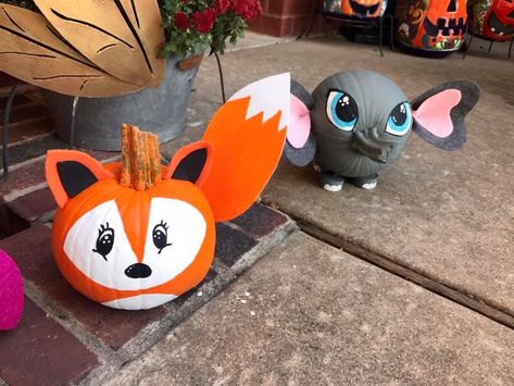 Painted Pumpkins Halloween Fox and Baby Elephant Woodland Animals Painted Fox Pumpkin, Cute Animal Pumpkin Painting, Fox Pumpkin Painting, Fox Pumpkin Painted, Jumanji Theme, Pumpkin Painting Funny, Animal Pumpkins, Cow Pumpkin Painting, Fox Pumpkin