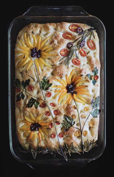 Focaccia Bread Art, Focaccia Art, Foccacia Bread, Bread Art, Focaccia Bread, God Mat, Food 52, Creative Food, Pretty Food