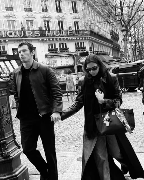 Couple Fashion Aesthetic, London Couple, It Couple, Paris Couple, Aesthetic London, Mark Strong, Luxury Couple, Magnolia Park, Callum Turner