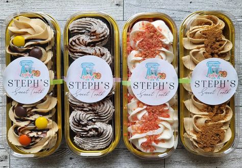 Mini Cakes In Foil Pan, Bake Sale Displays, Mini Loaf Cakes, Bake Sale Treats, Mini Cake Recipe, Mini Loaf Pan, Mini Bundt Cakes, Simple Cake Designs, Baking Business