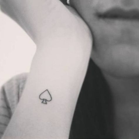 Spade tattoo on Mercedes Carrizo's wrist. Ace Of Spades Tattoo, Spade Tattoo, Ace Tattoo, Vegas Tattoo, Small Wrist Tattoos, Poke Tattoo, Card Tattoo, Symbol Tattoos, Temporary Tattoo Designs