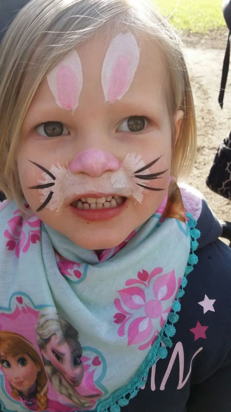 Paashaas schminken Simple Face Painting Step By Step, Face Paint With Stencils, Easter Face Painting Ideas, Kids Face Painting Easy, Bunny Face Paint, Easter Face Paint, Easy Face Painting Designs, Girl Face Painting, Face Painting Easy